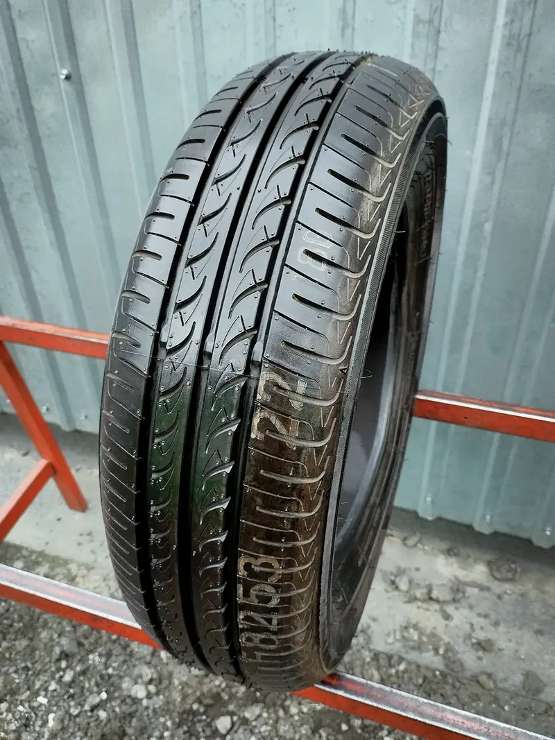 Б/у шина 155/65 R13 Yokohama Blu Earth AE01