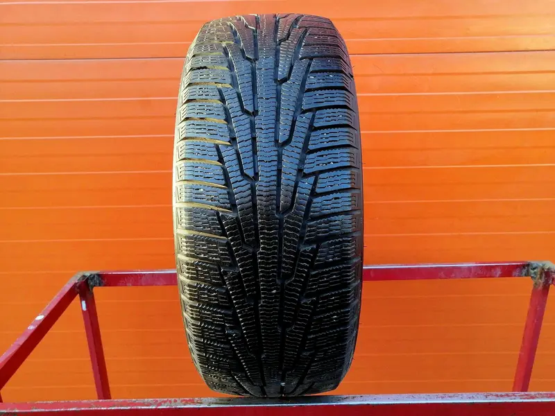 Б/у шина 155/65 R14 Nokian Hakkapeliitta R