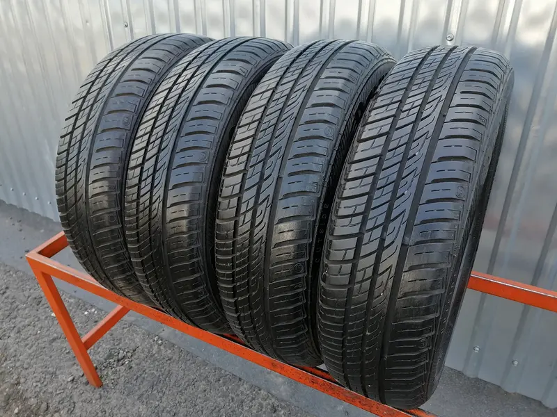 Комплект б/у шин 165/70 R14 Barum Brillantis 2