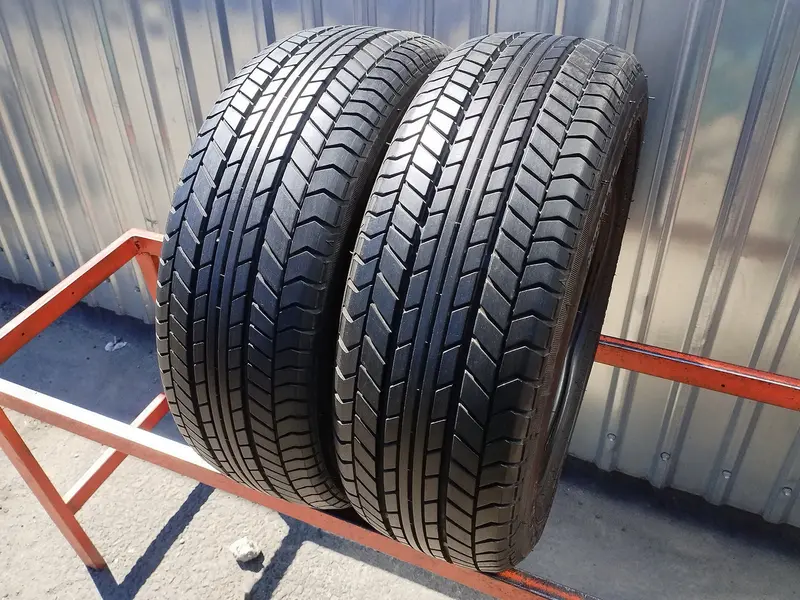 Пара б/у шин 175/60 R13 GT Radial Champiro 60