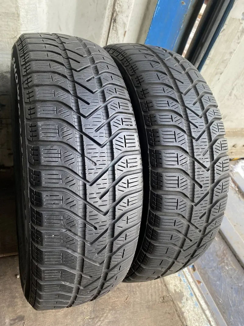 Пара б/у шин 175/60 R15 Pirelli Winter 190 Snowcontrol 2