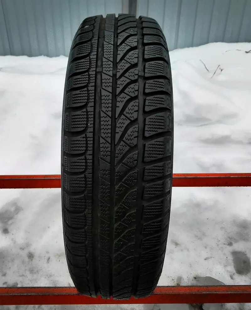 Б/у шина 175/65 R14 Dunlop SP Winter Response