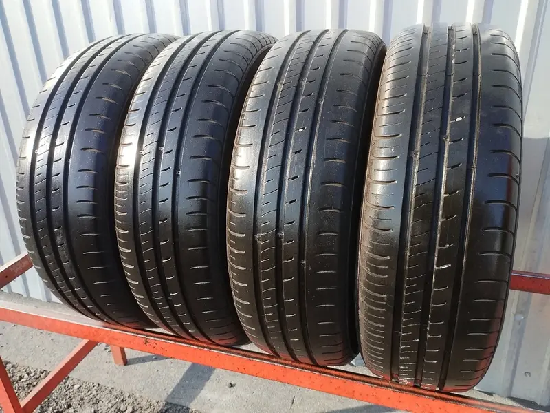 Комплект б/у шин 175/65 R14 Kumho Ecowing ES01 KH27