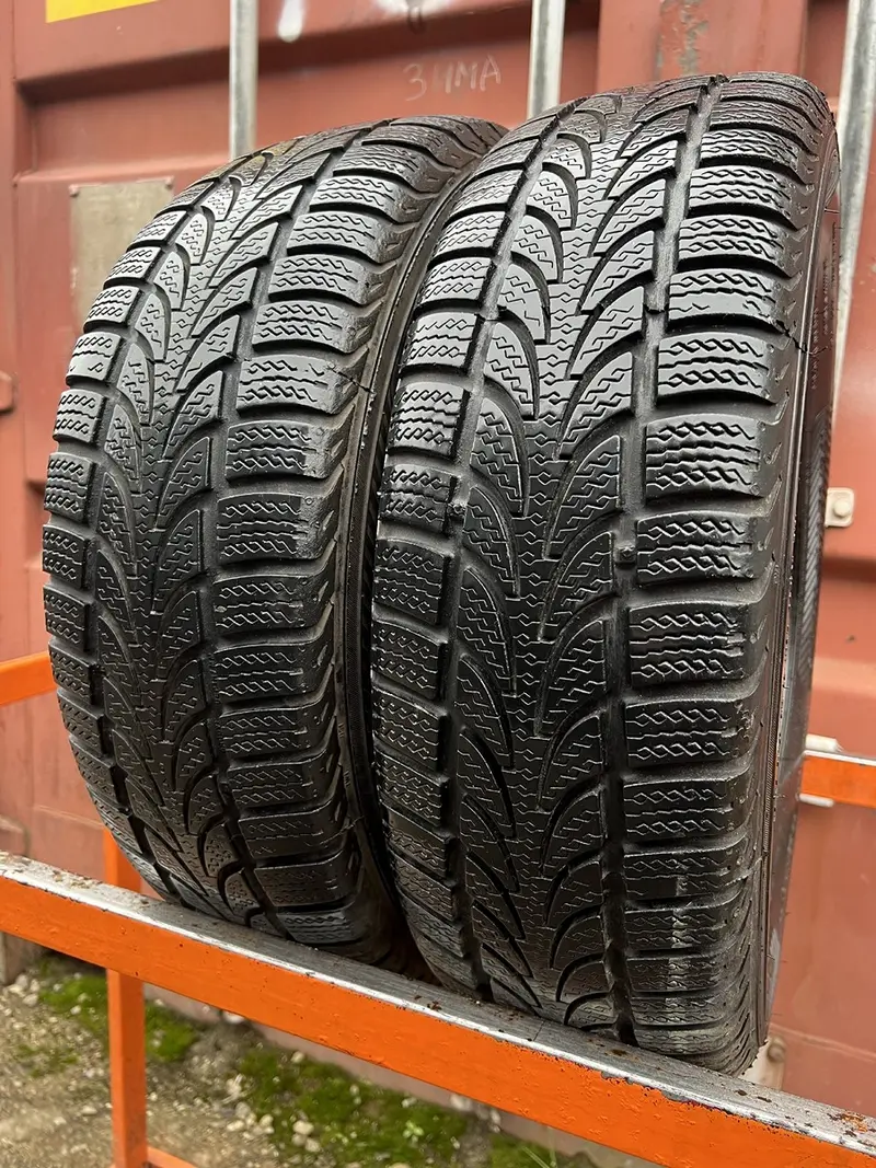 Пара б/у шин 175/65 R14 Nokian W+