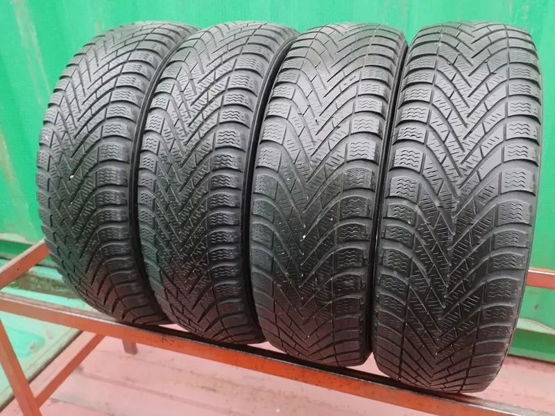 Комплект б/у шин 175/65 R14 Pirelli Winter Cinturato