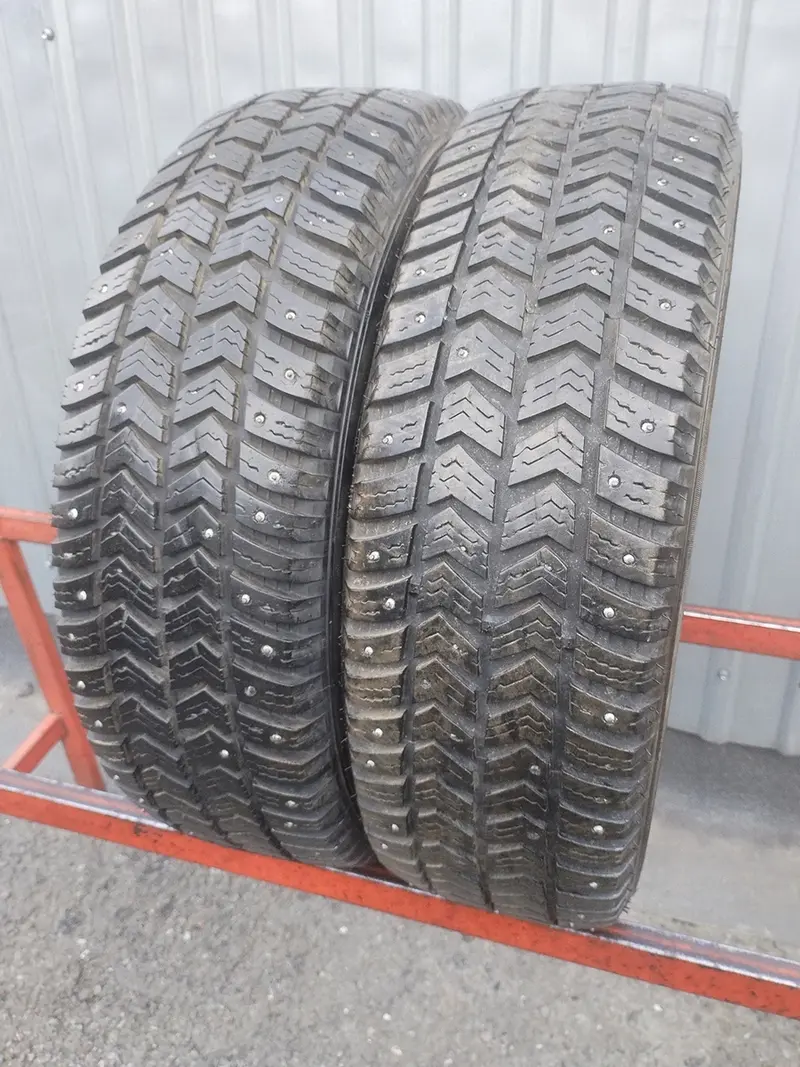 Пара б/у шин 175/65 R14 Vredestein Arctrac