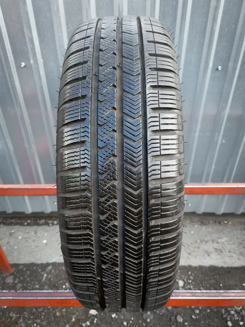 Б/у шина 175/65 R14 Vredestein Quatrac 5