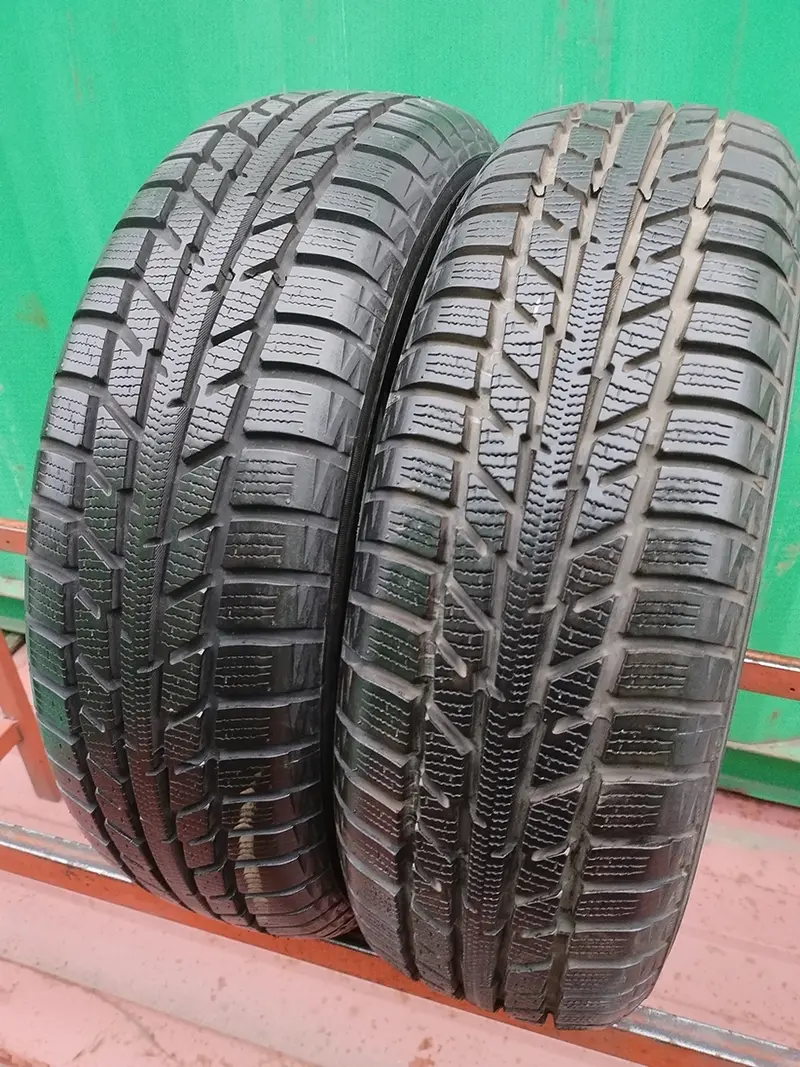 Пара б/у шин 175/65 R14 Yokohama W.drive V903