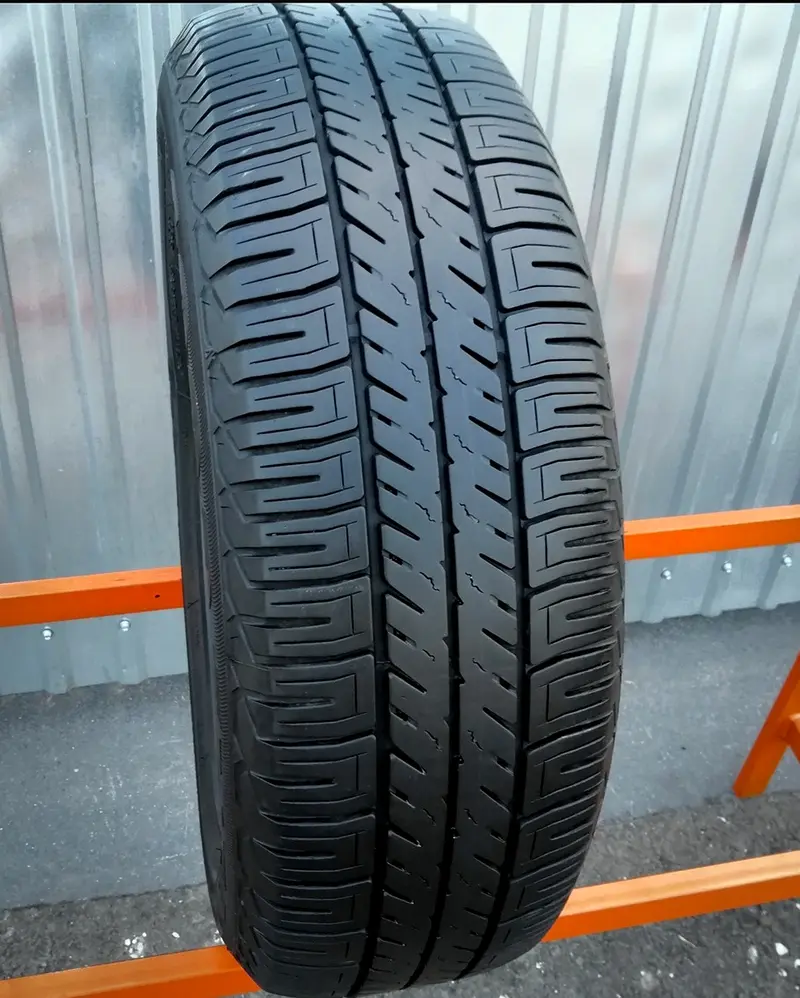 Б/у шина 175/65 R15 Goodyear GT 3