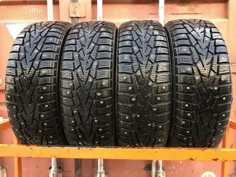 Комплект б/у шин 175/65 R15 Nokian Nordman 7