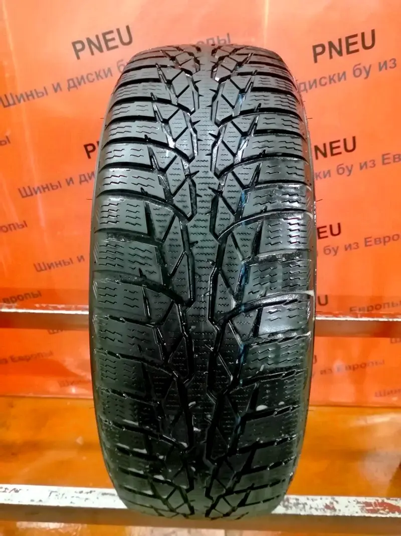 Б/у шина 175/65 R15 Nokian WR D4