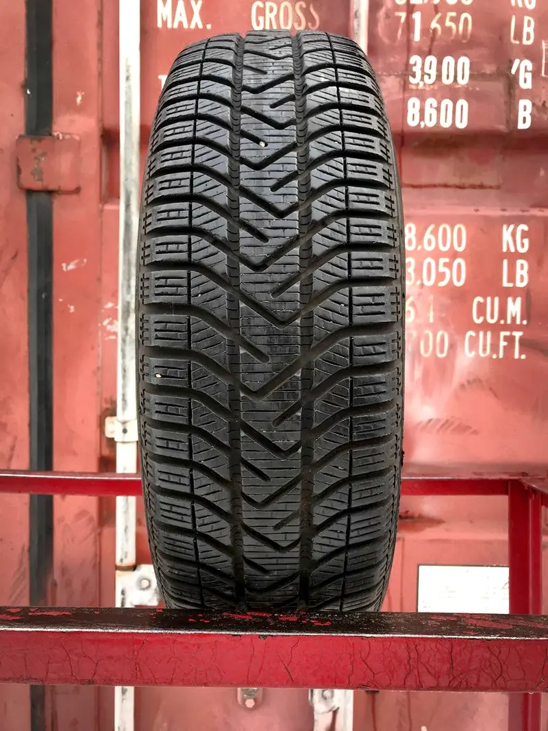 Б/у шина 175/65 R15 Pirelli Winter 190 Snowcontrol 3, фото 1