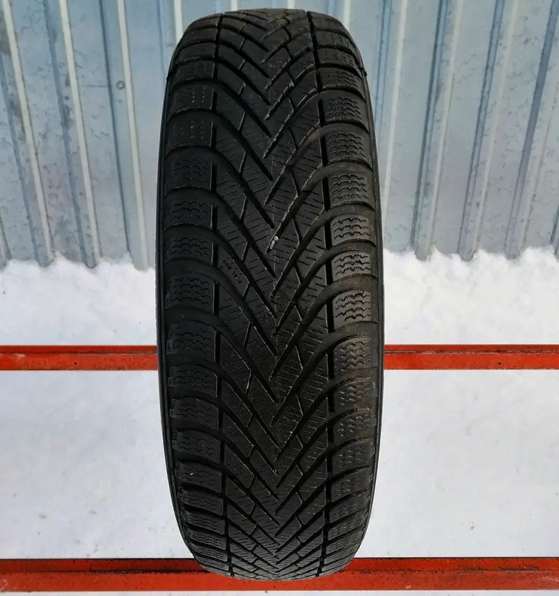 Б/у шина 175/65 R15 Pirelli Winter Cinturato