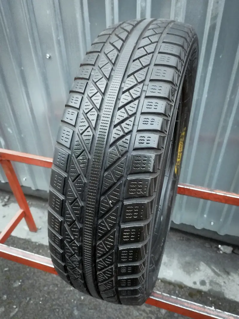 Б/у шина 175/65 R15 Yokohama Winter T F601