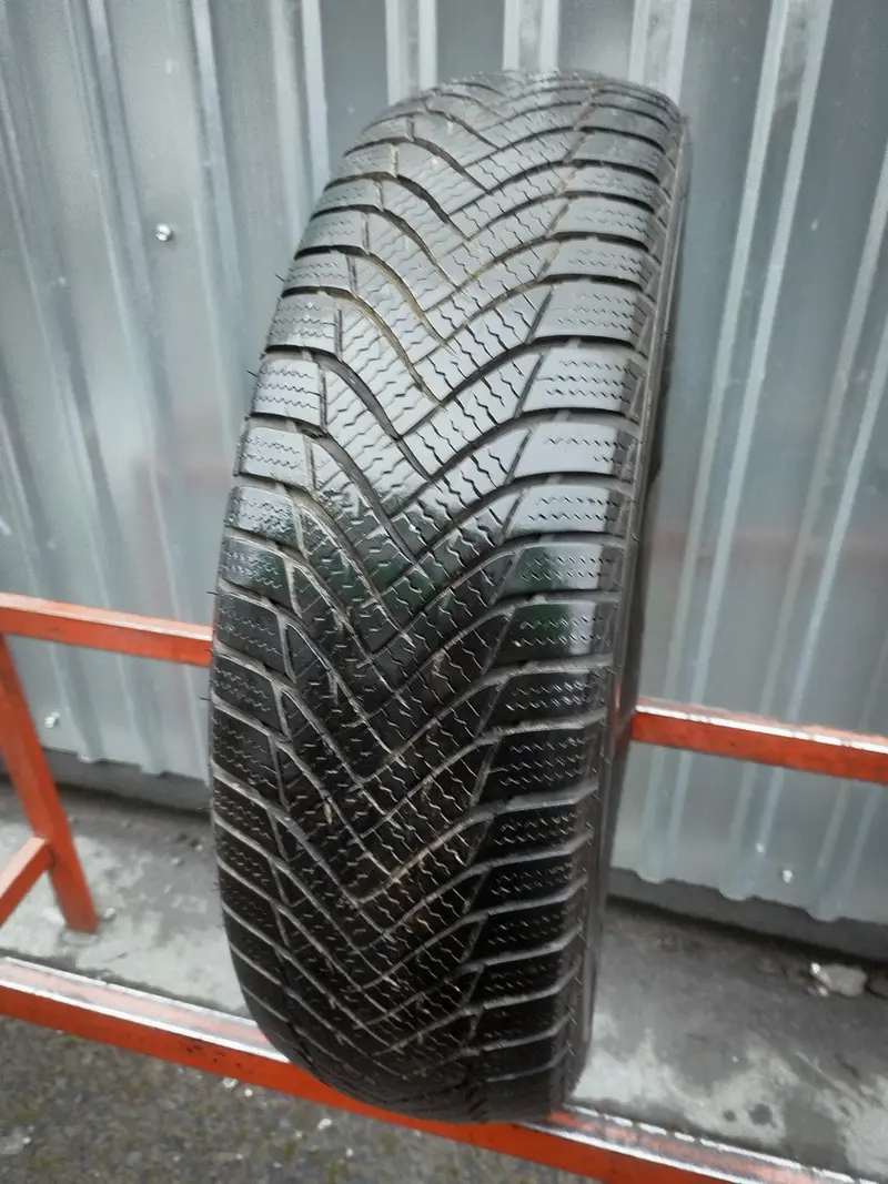 Б/у шина 175/70 R14 Tristar SnowPower HP