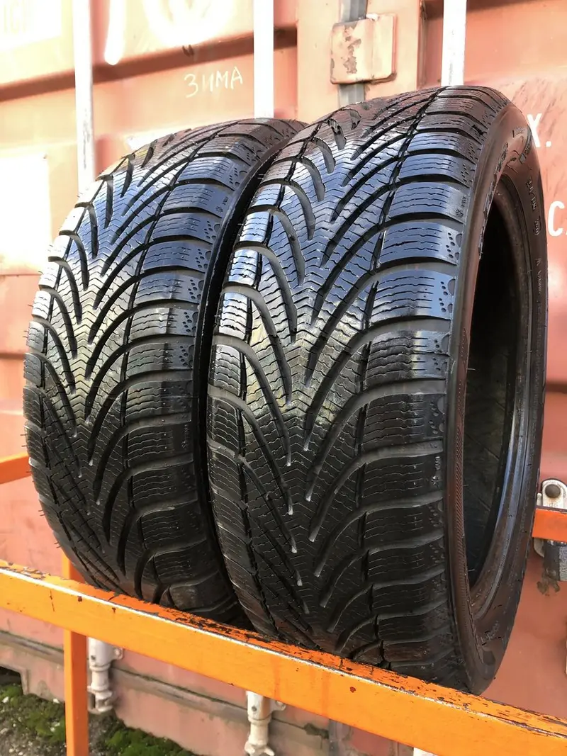 Пара б/у шин 185/55 R15 BFGoodrich G-Force Winter, фото 1