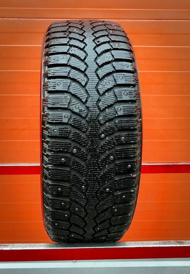 Б/у шина 185/55 R15 Bridgestone Blizzak Spike-01