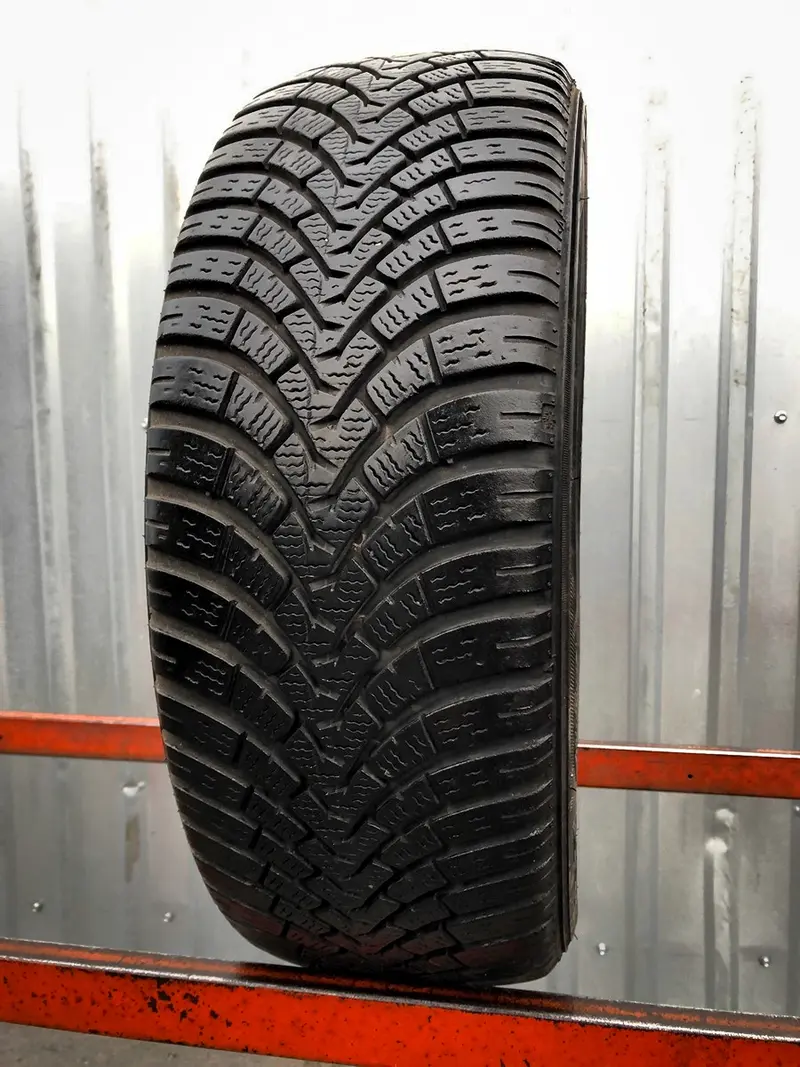 Б/у шина 185/55 R15 Falken Eurowinter HS01, фото 1