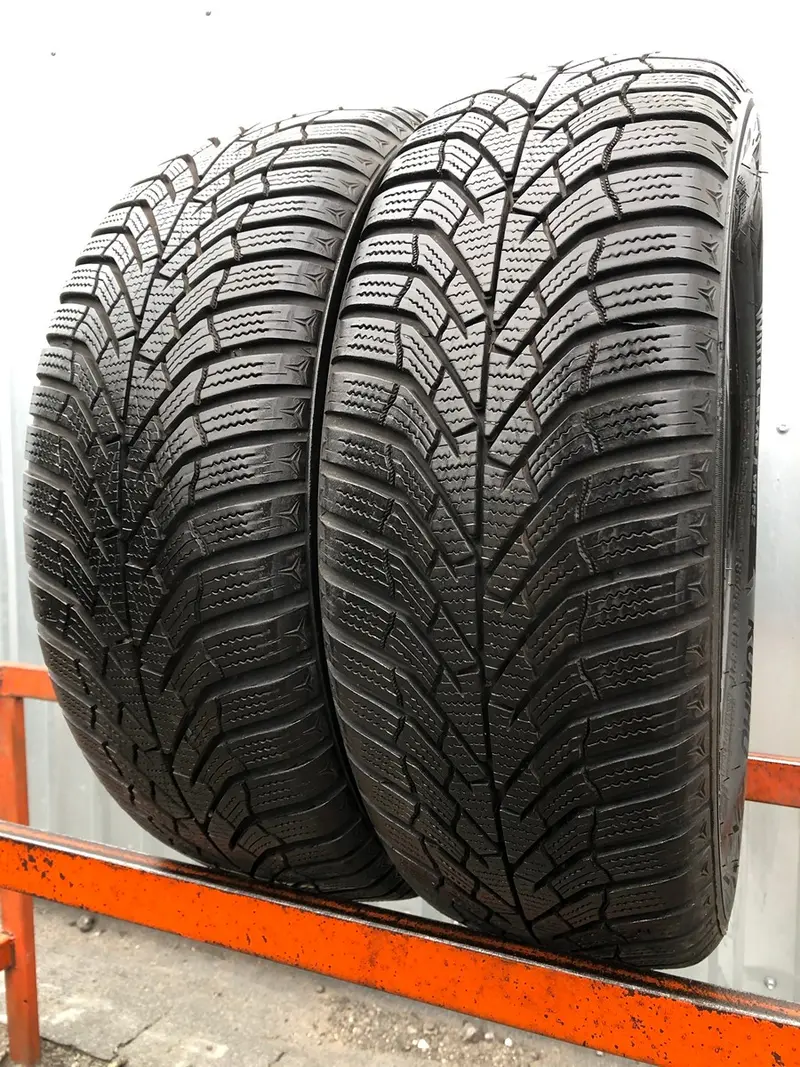 Пара б/у шин 185/55 R15 Kumho WinterCraft WP52