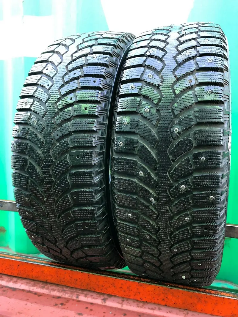 Пара б/у шин 185/60 R15 Bridgestone Blizzak Spike-01
