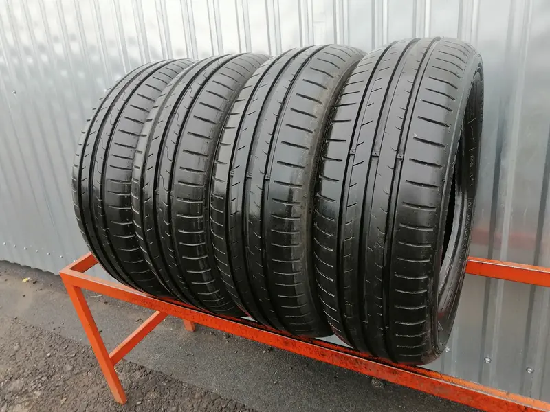 Комплект б/у шин 185/60 R15 Dunlop SP Sport BluResponse