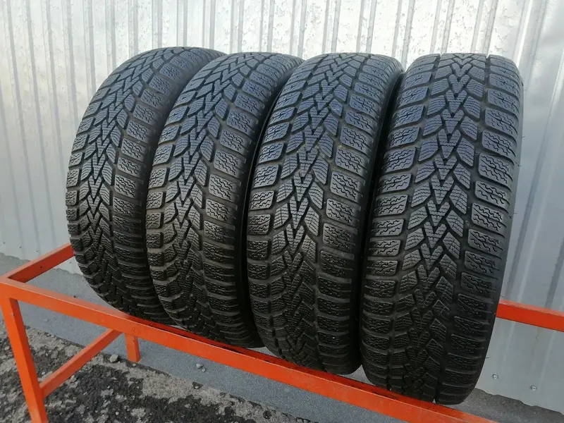 Комплект б/у шин 185/60 R15 Dunlop SP Winter Response 2