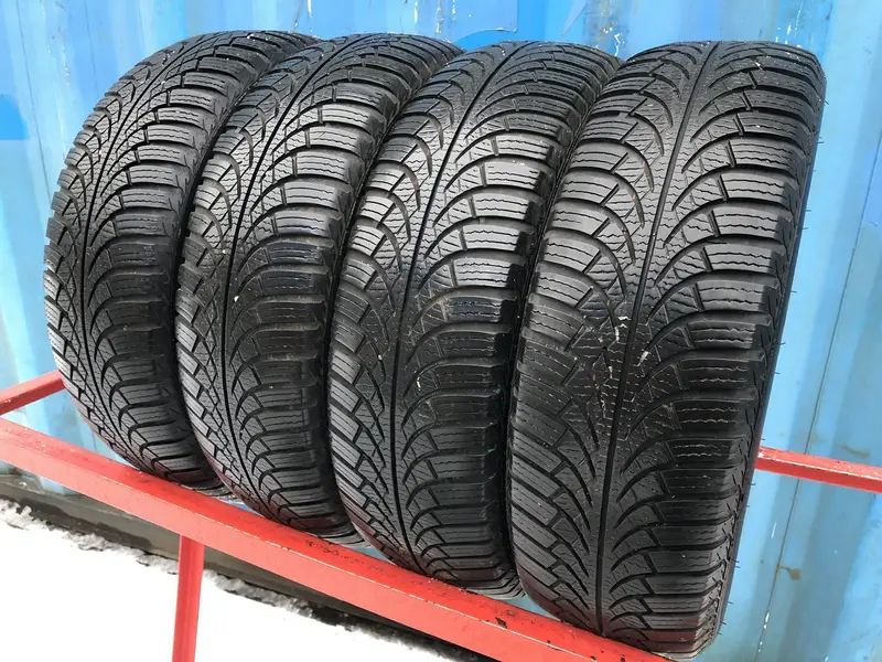 Комплект б/у шин 185/60 R15 ESA-Tecar Super Grip 9