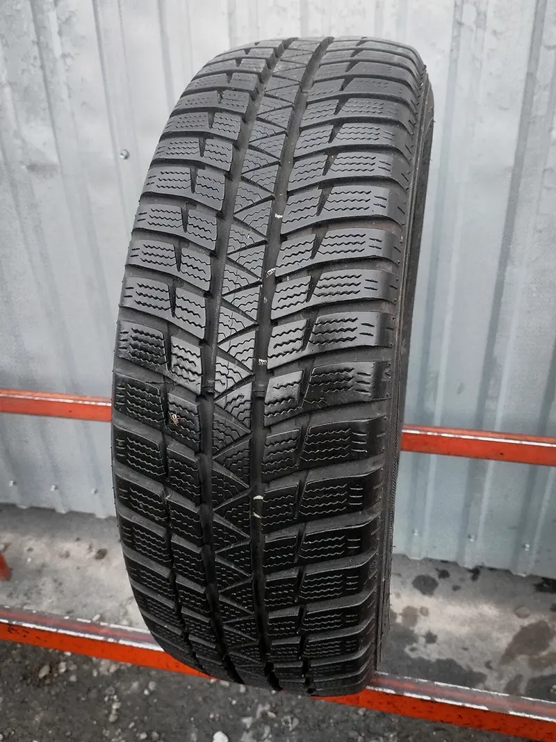 Б/у шина 185/60 R15 Falken Eurowinter HS-449