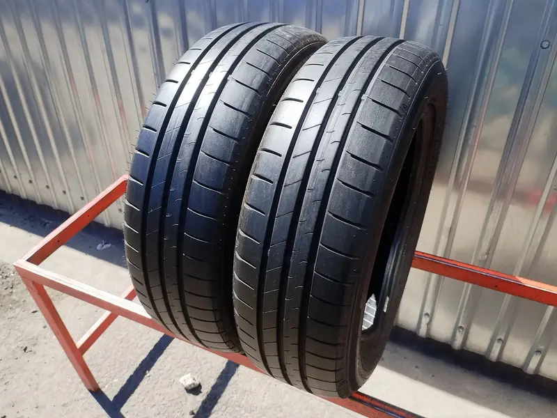 Пара б/у шин 185/60 R15 Falken Sincera SN-110