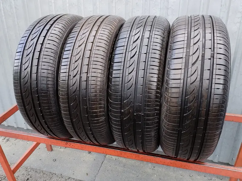 Комплект б/у шин 185/60 R15 Formula Energy
