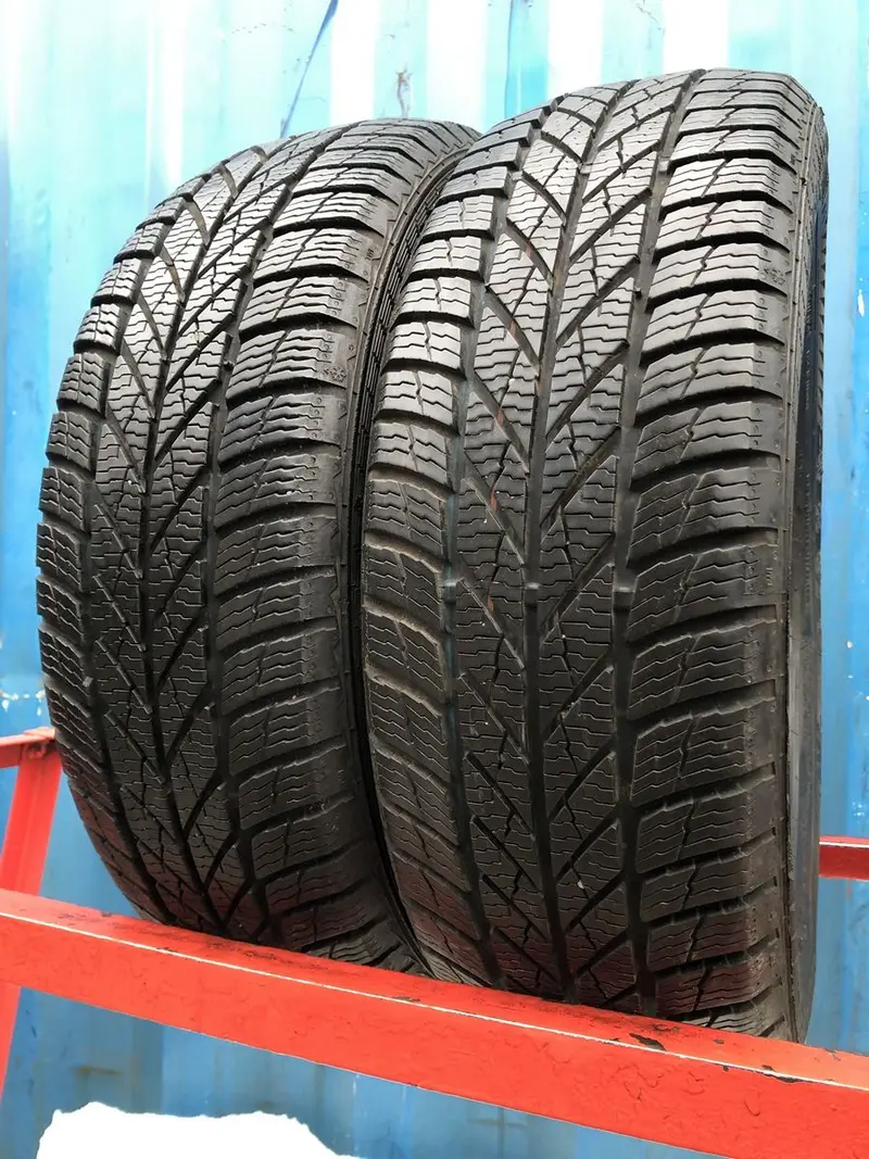 Пара б/у шин 185/60 R15 Gislaved Euro Frost 5