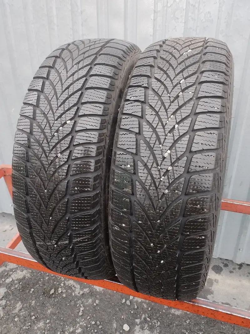 Пара б/у шин 185/60 R15 Goodyear Ultra Grip Ice 2