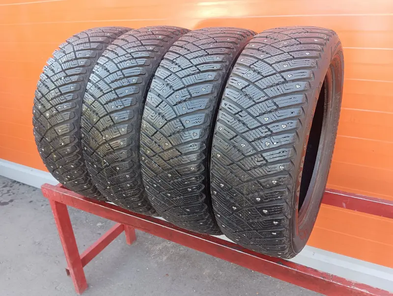 Комплект б/у шин 185/60 R15 Goodyear Ultra Grip Ice Arctic