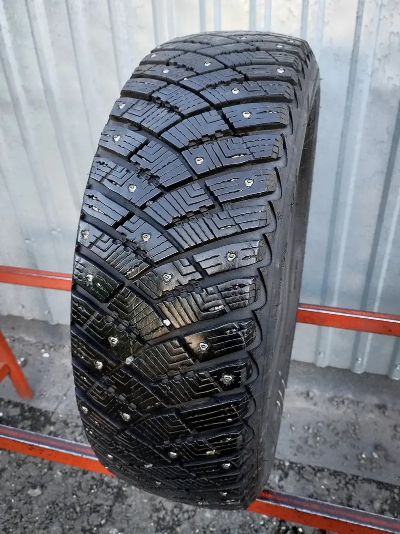 Б/у шина 185/60 R15 Goodyear Ultra Grip Ice Arctic