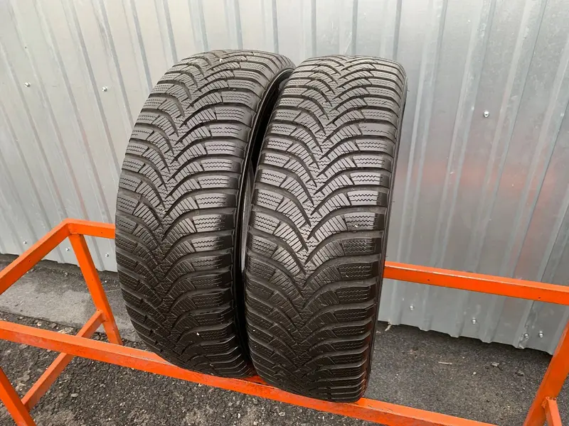 Пара б/у шин 185/60 R15 Hankook Winter I*cept RS2 W452