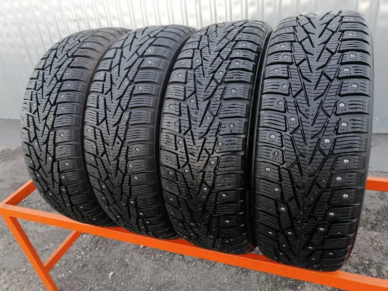 Комплект б/у шин 185/60 R15 Nokian Hakkapeliitta 7