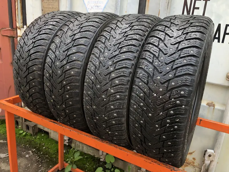 Комплект б/у шин 185/60 R15 Nokian Hakkapeliitta 8