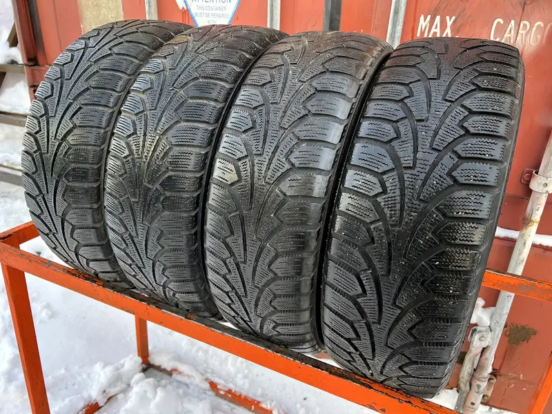 Комплект б/у шин 185/60 R15 Nokian Hakkapeliitta RSi