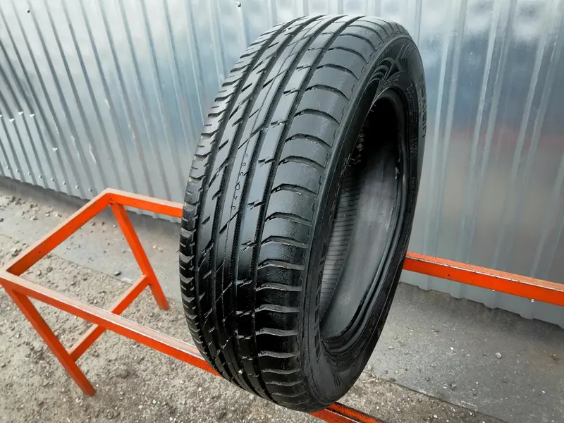 Б/у шина 185/60 R15 Nokian Line