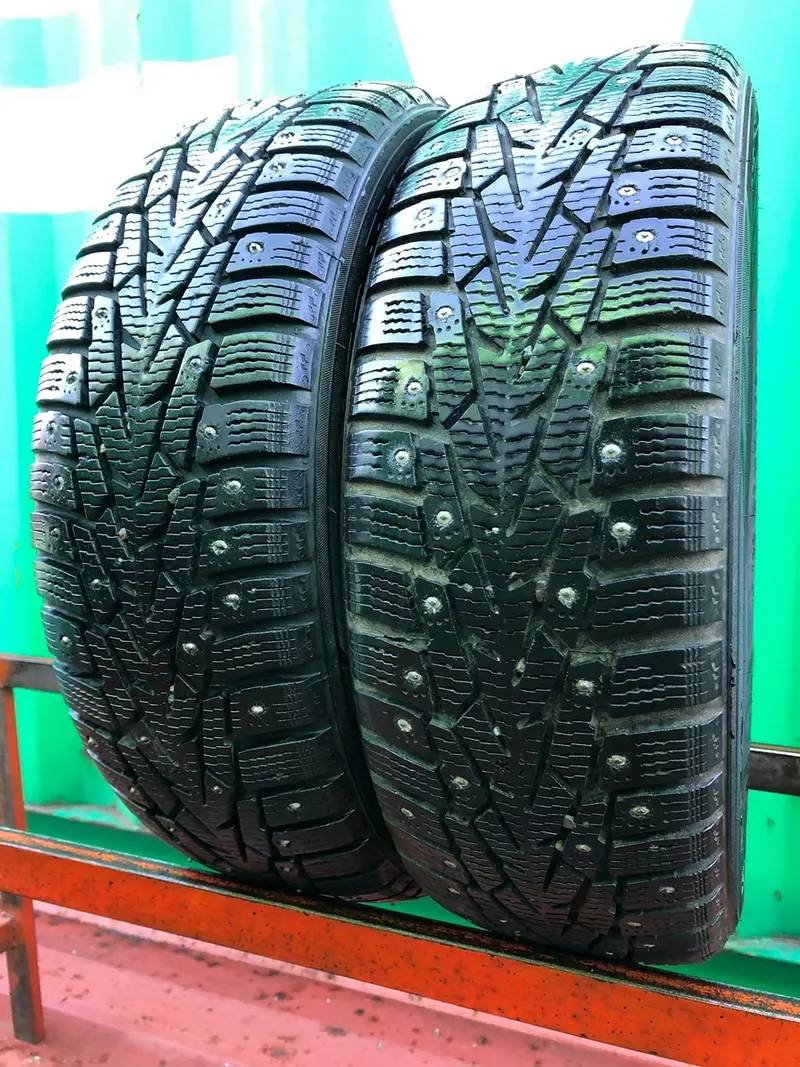 Пара б/у шин 185/60 R15 Nokian Nordman 7