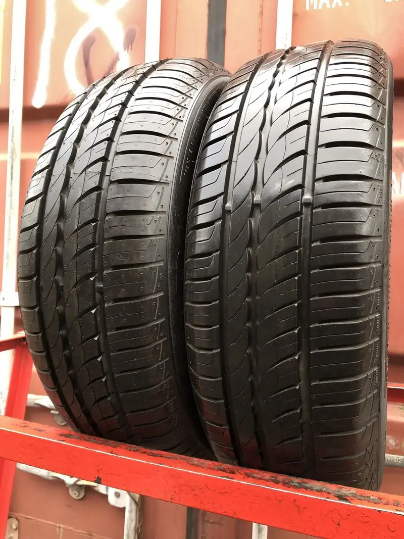 Пара б/у шин 185/60 R15 Pirelli P 1 Cinturato
