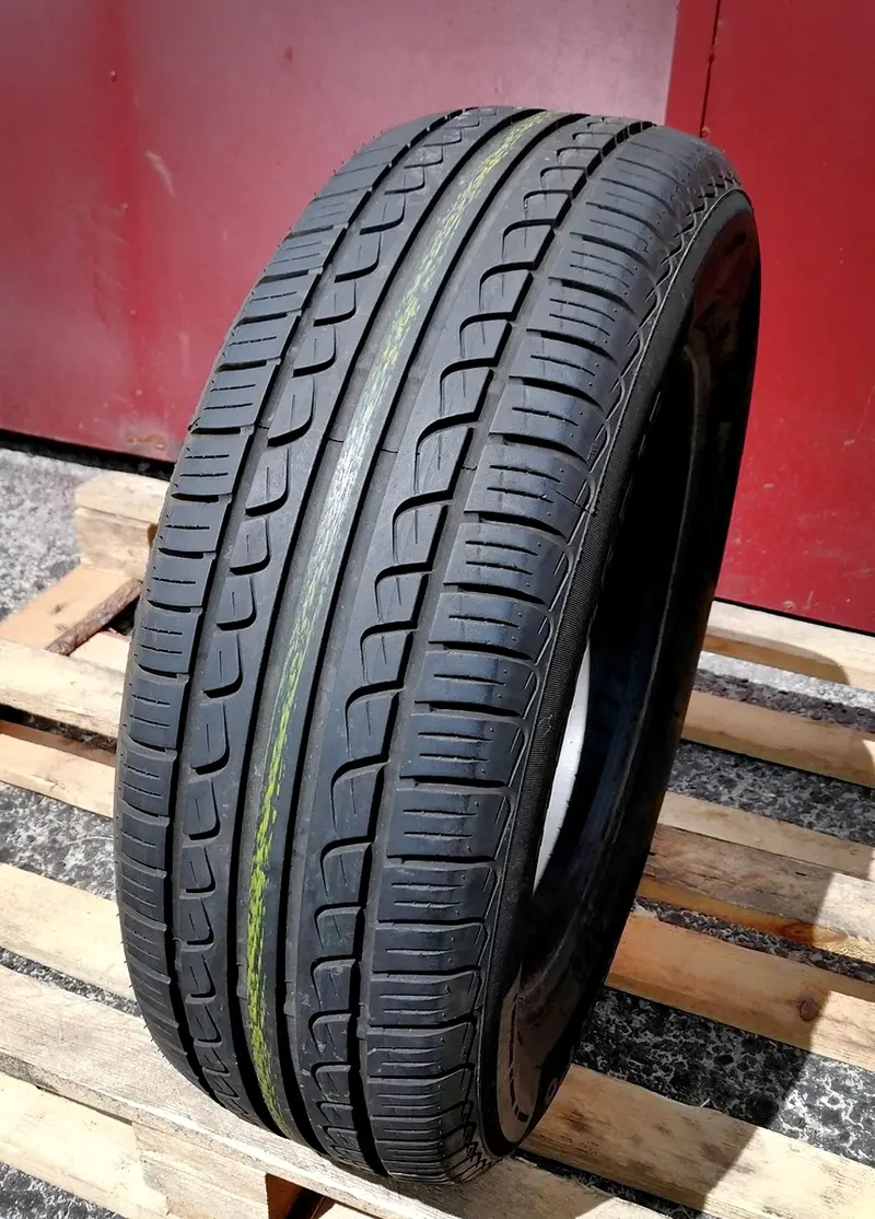 Б/у шина 185/60 R15 Pirelli P 6 Cinturato
