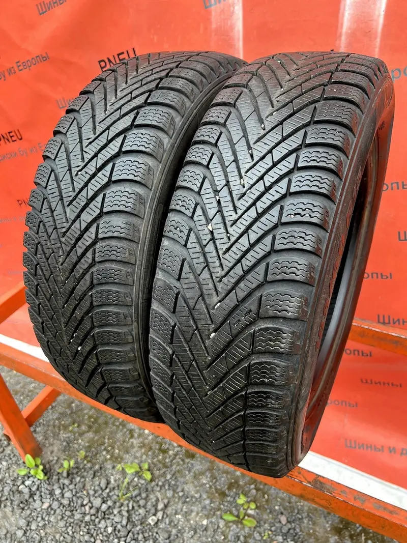 Пара б/у шин 185/60 R15 Pirelli Winter Cinturato