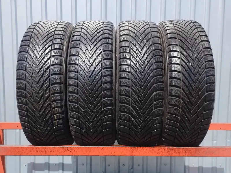 Комплект б/у шин 185/60 R15 Pirelli Winter Cinturato