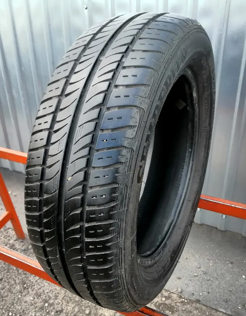 Б/у шина 185/60 R15 Semperit Comfort Life 2
