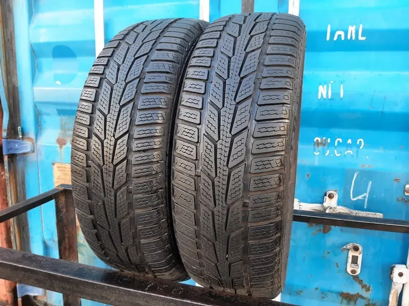 Пара б/у шин 185/60 R15 Semperit Speed-Grip