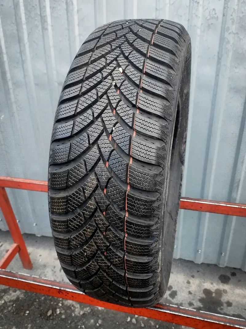 Б/у шина 185/60 R15 Semperit Speed Grip 5