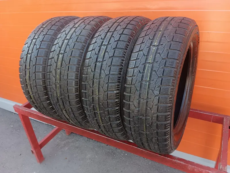Комплект б/у шин 185/60 R15 Toyo Observe Garit GIZ
