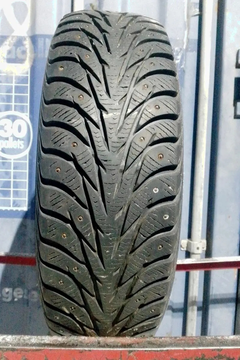 Б/у шина 185/60 R15 Yokohama Ice Guard IG35