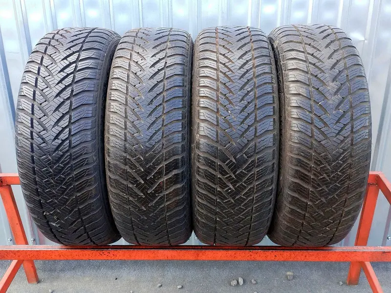 Комплект б/у шин 185/60 R16 Goodyear Eagle Ultra Grip GW-3 RunFlat